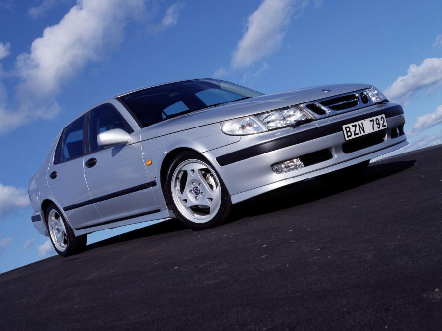  Saab 9-5 Aero Sedan 1999 года  (фото 14 из 31)